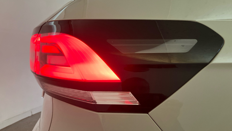 Volkswagen Taigo 1.5 TSI 150 R-Line 5dr DSG Petrol Hatchback